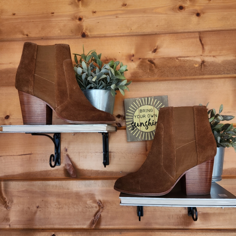 Soludos 💜 Emma Chestnut Brown Suede Leather Stack Heel Ankle Booties Zip Side 9